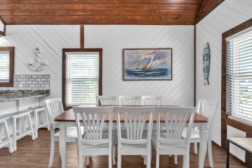 Salty Dawg by Oak Island Accommodations - photo 23