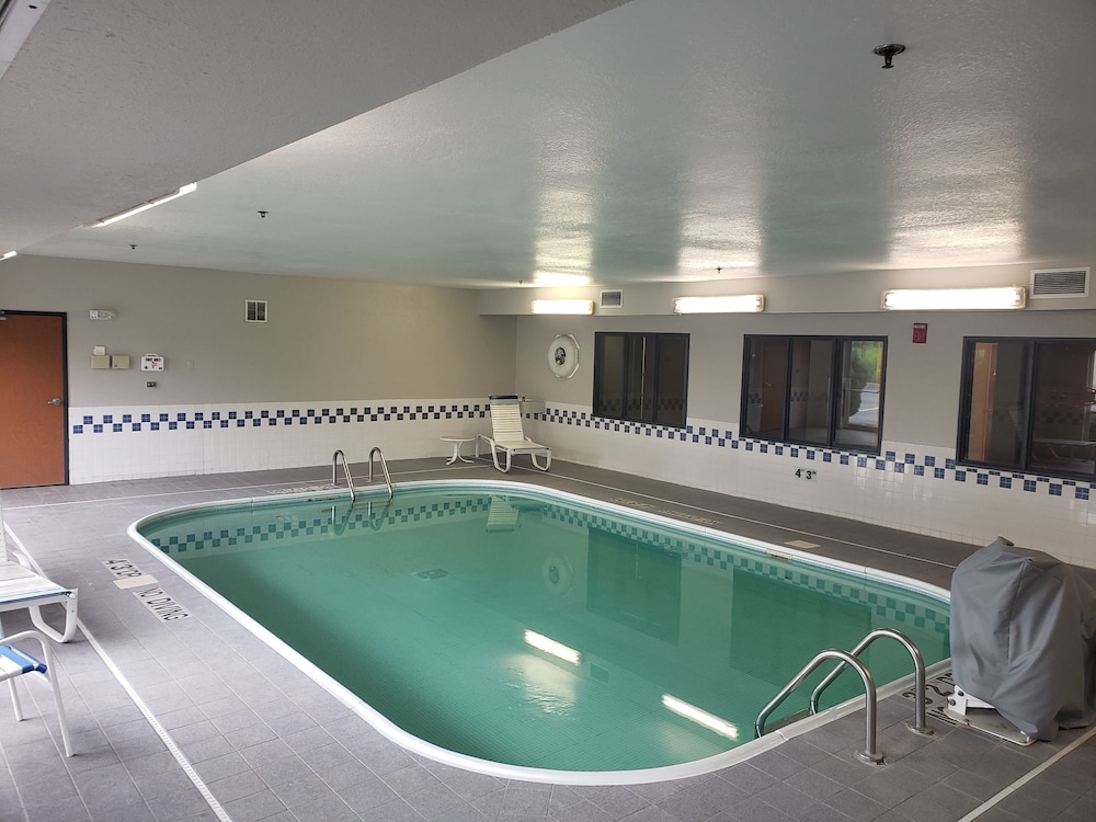 Country Inn & Suites by Radisson Fairview Heights IL - photo 53