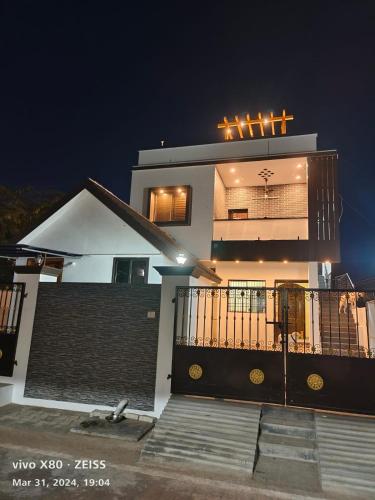 Sai Home Stay — 4-Star Luxury Hotel in Tiruvannamalai, India