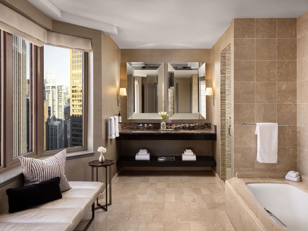 Fairmont Chicago at Millennium Park Gold Experience - photo 26