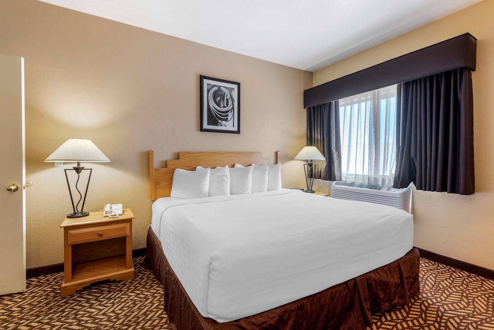 Turquoise Inn & Suites - photo 5