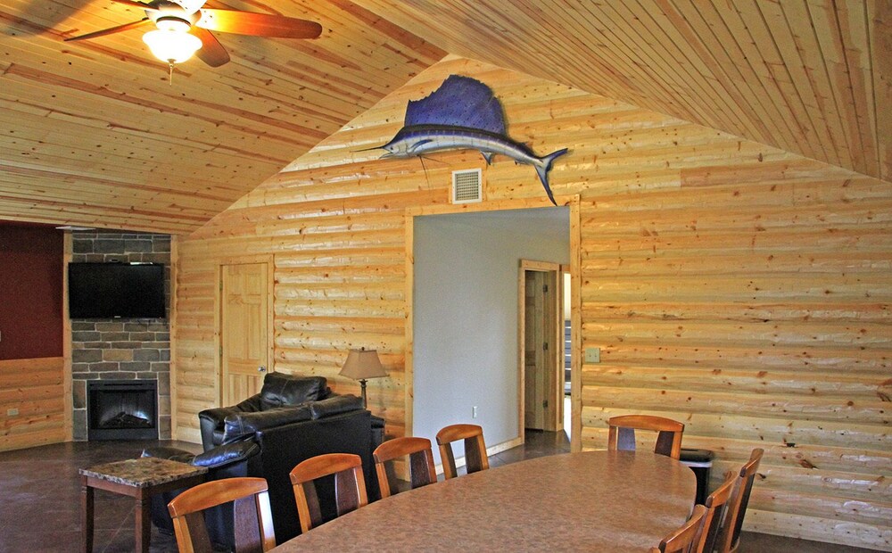 Acorns Resort - photo 12