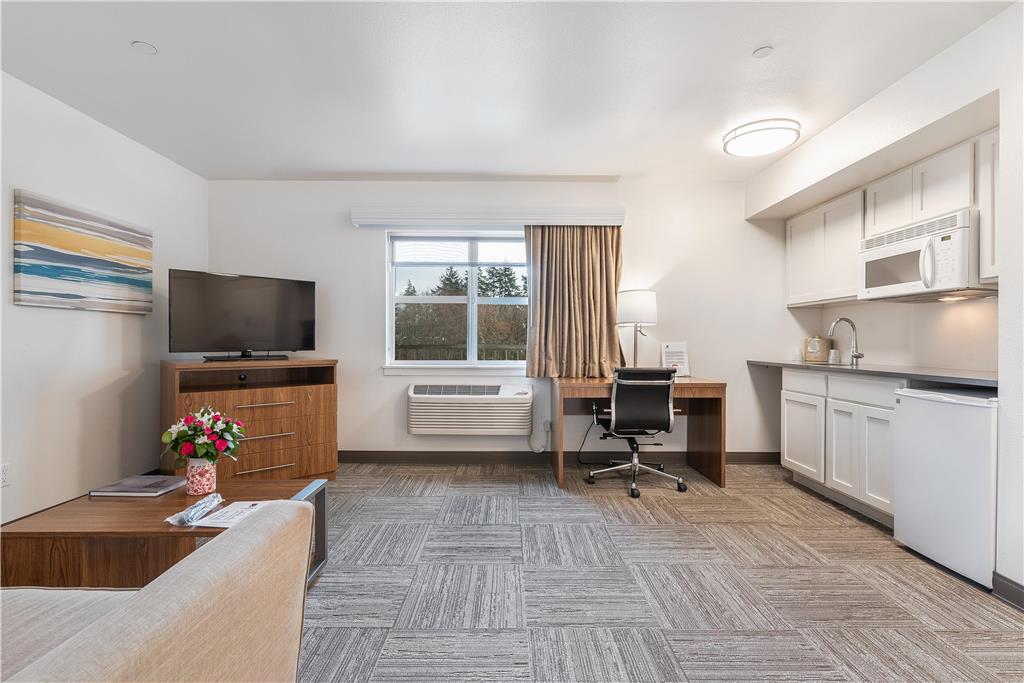 Marshall Suites Bainbridge Island SureStay Collection by BW - photo 15