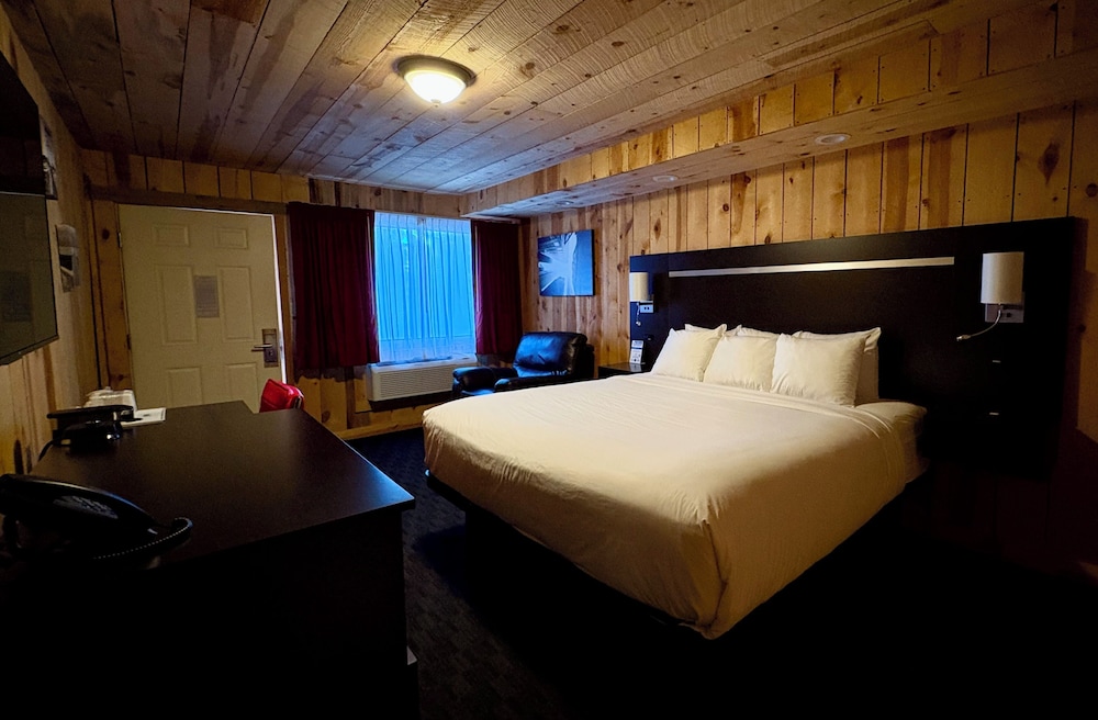 Americas Best Value Inn Wall - photo 37