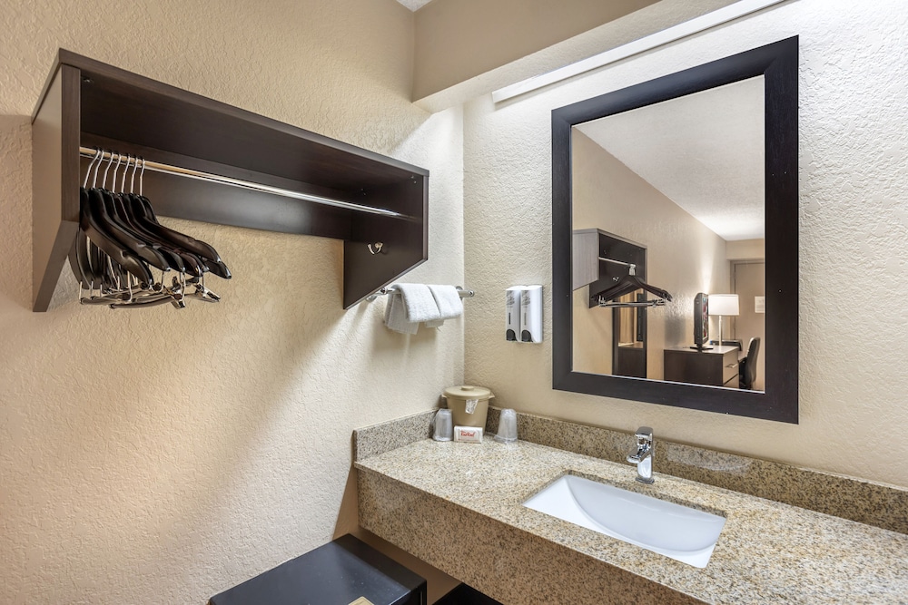 Red Roof Inn Danville PA - photo 35