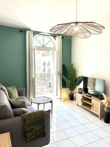 Foch 3 Studio Beziers Center Wifi Tv Connected in Beziers, France