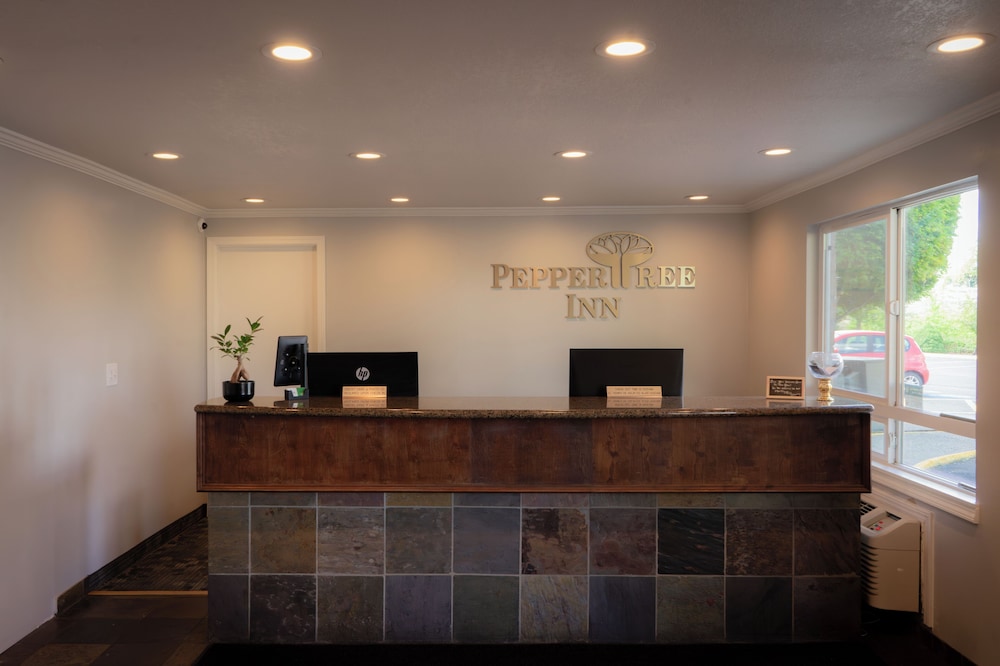 PepperTree Inn - photo 3