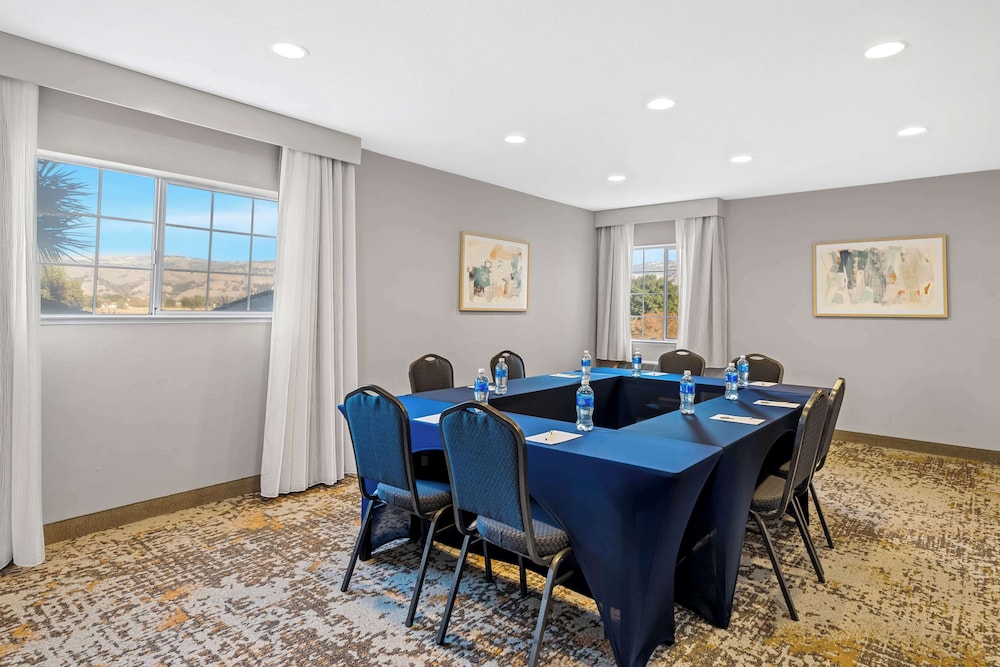 Hampton Inn Morgan Hill - photo 49