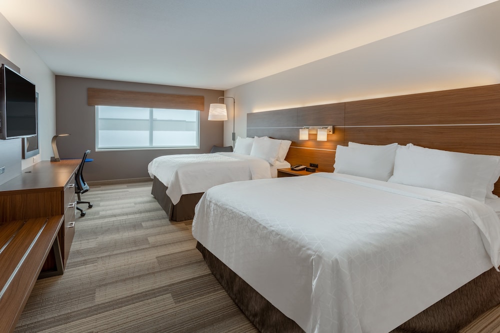 Holiday Inn Express & Suites Rice Lake by IHG - photo 15