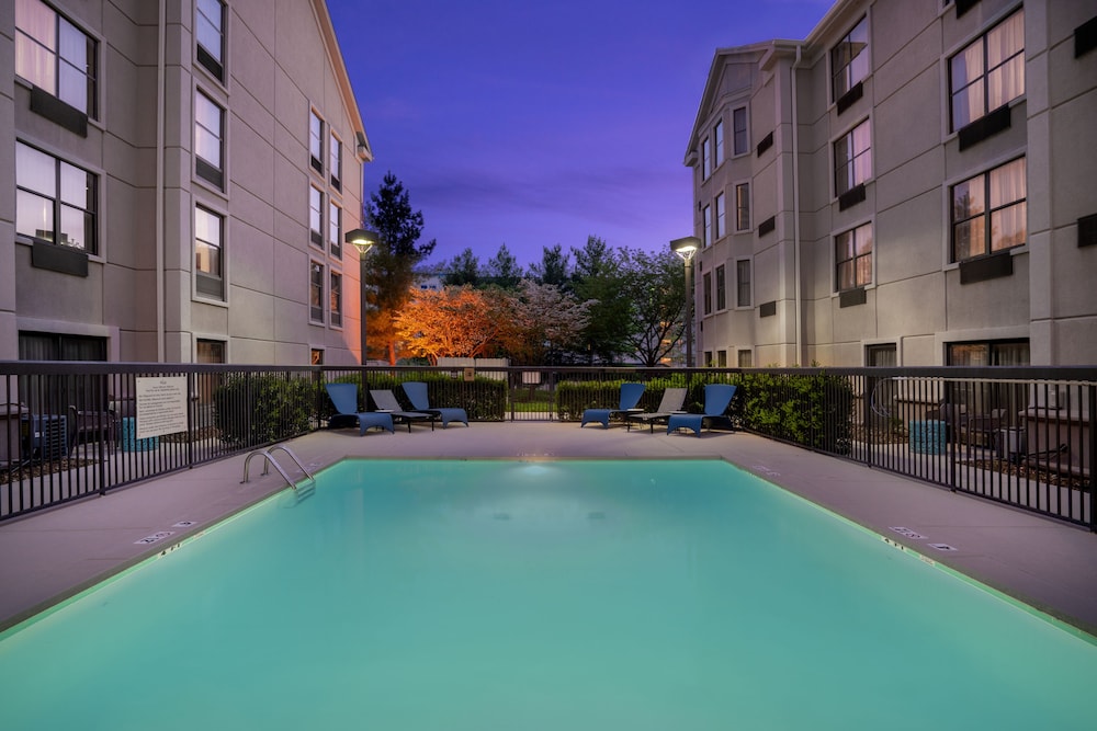 Hampton Inn & Suites Nashville Franklin - photo 17