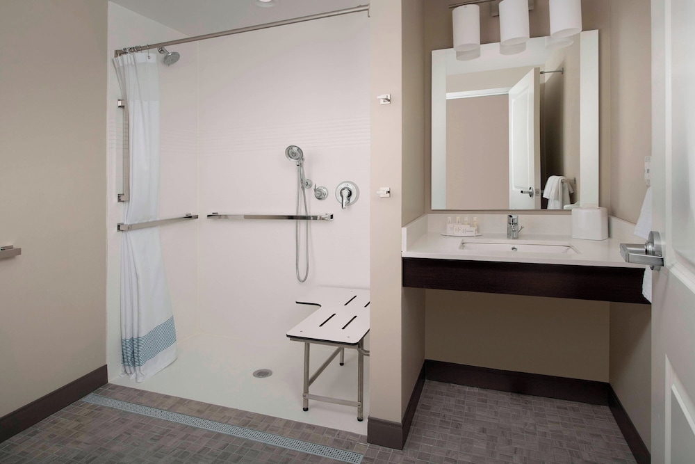 TownePlace Suites by Marriott College Park - photo 26