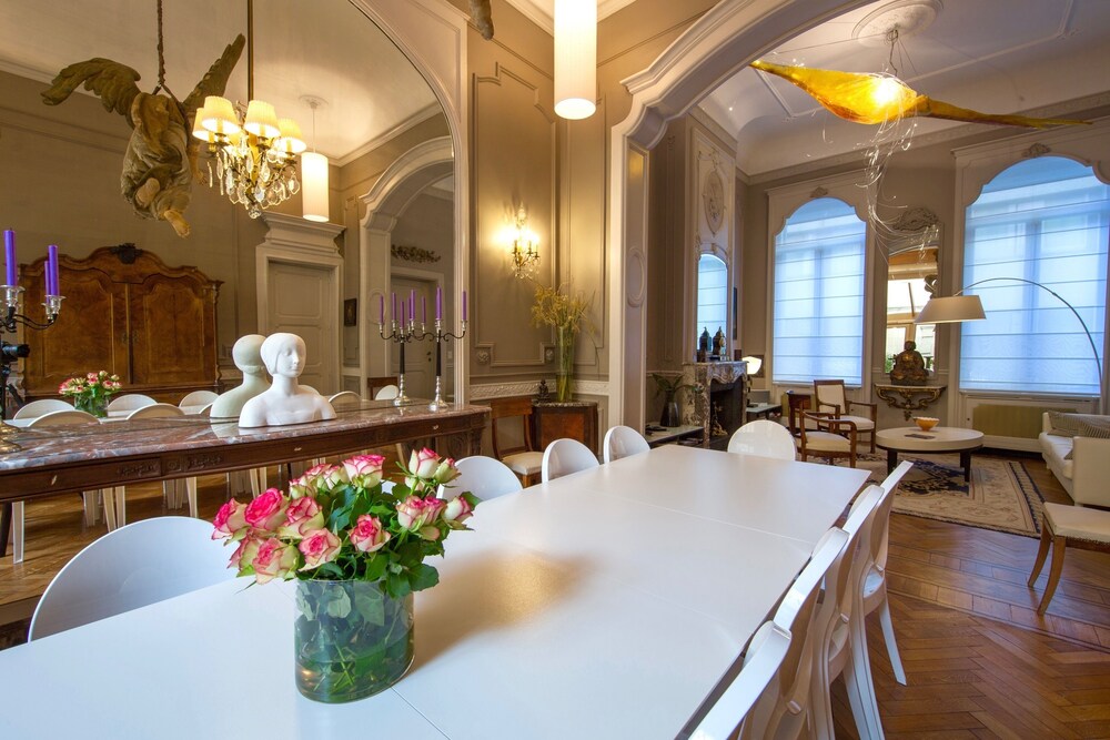 Louise sur Cour — 4-Star Luxury Hotel in Brussels, Belgium