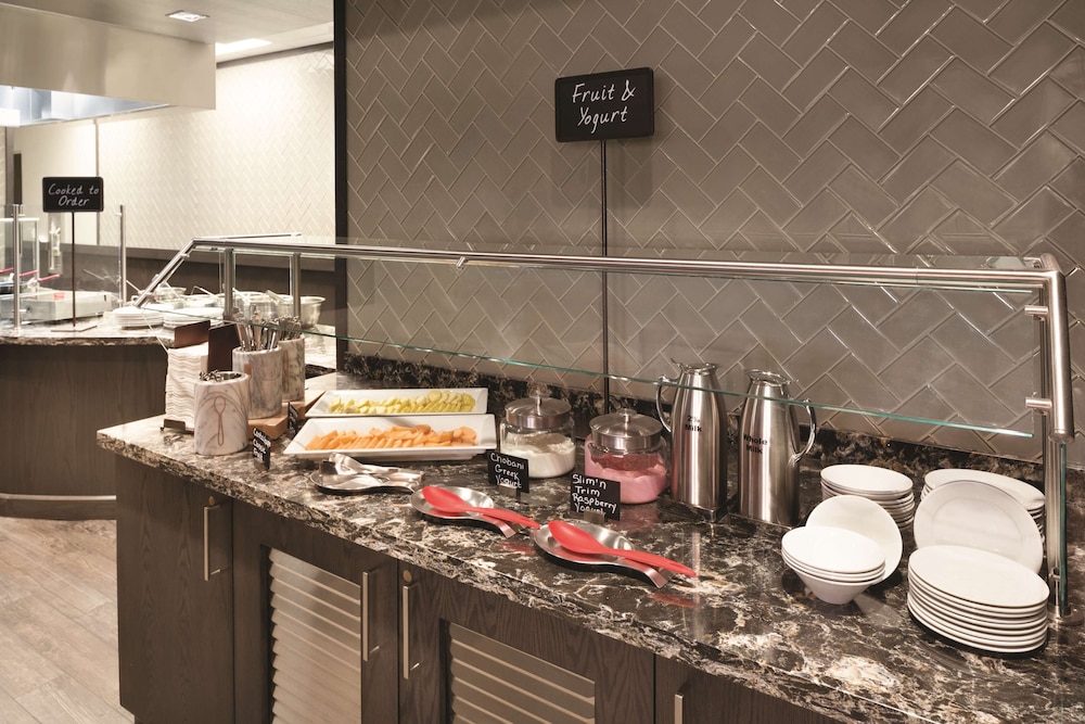 Embassy Suites By Hilton Pittsburgh Downtown - photo 40