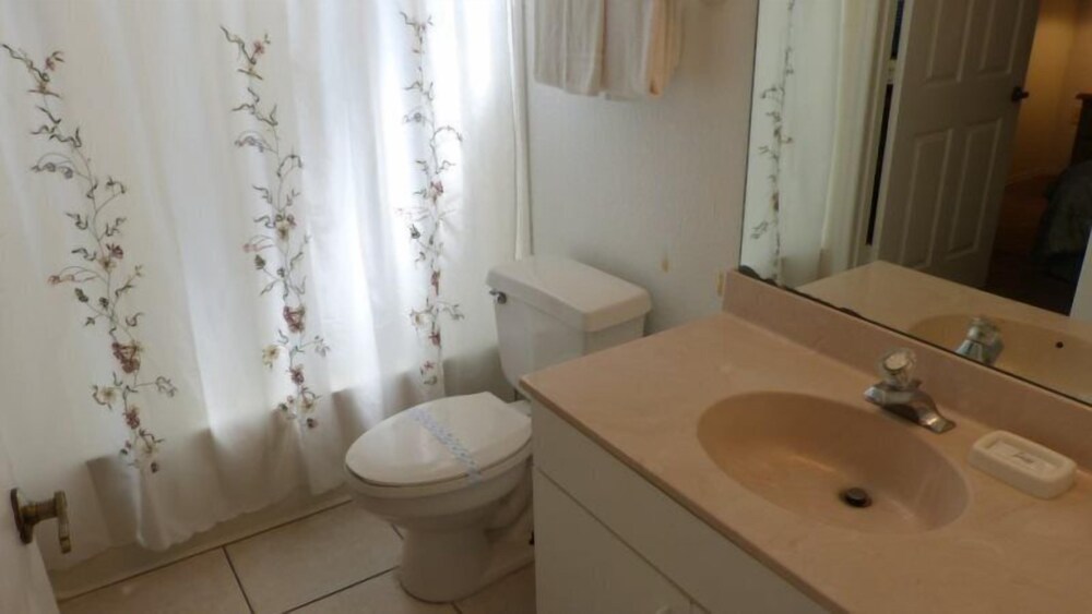 3BR 2BA Townhome Close to Disney Kissimmee - photo 15