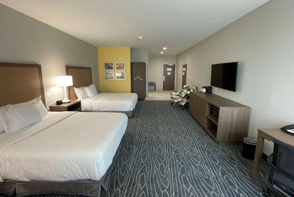 La Quinta Inn & Suites by Wyndham Valdosta - photo 15
