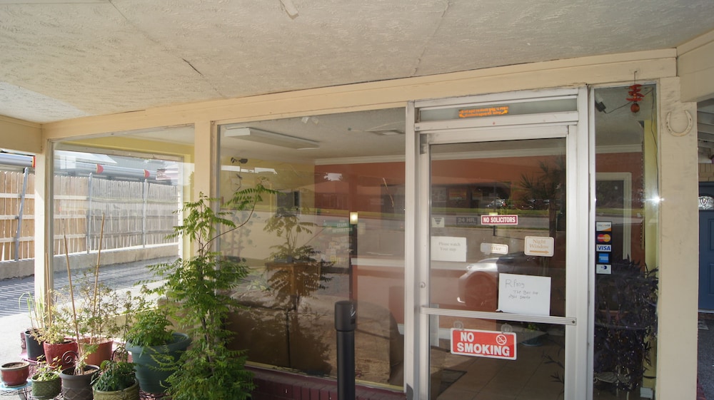 Stone Inn Motel - photo 20