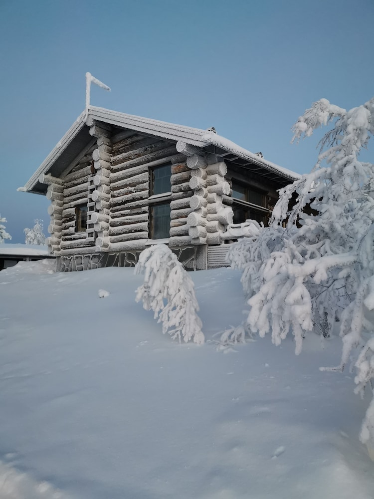 Sielikkö Luxury Chalet — 4-Star Luxury Hotel in Inari, Finland