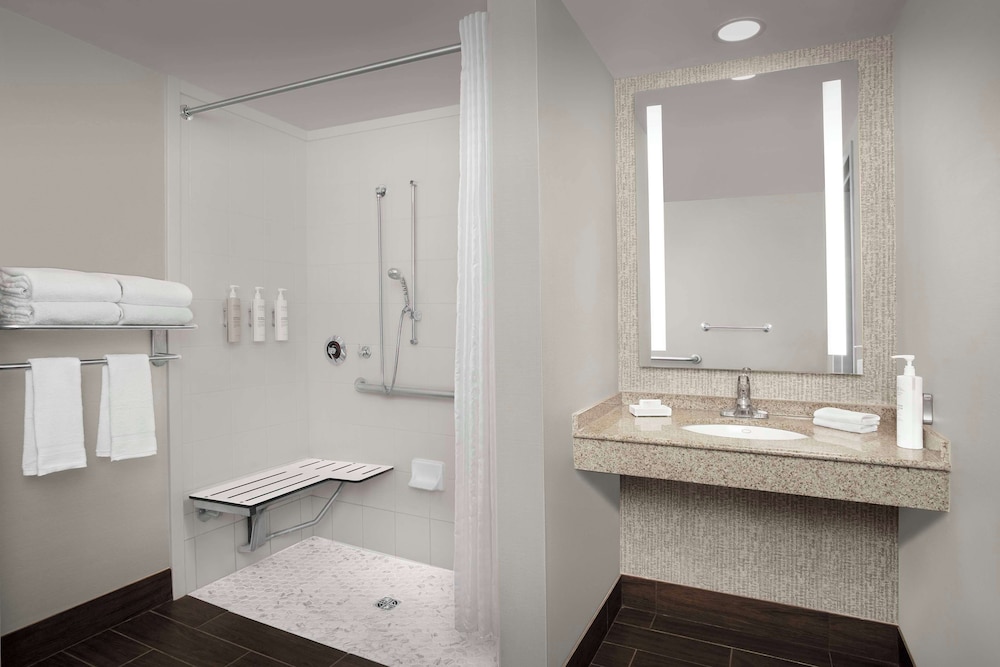 Hilton Garden Inn Gainesville - photo 20