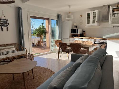 Le Mazet Au Lavandou in Le Lavandou, France