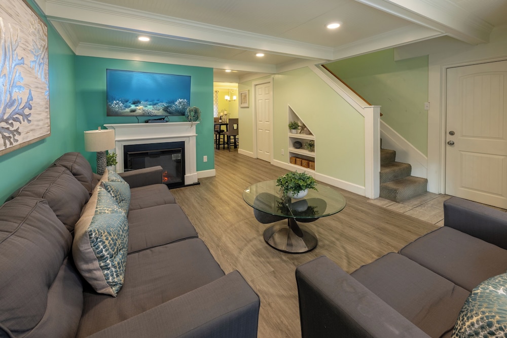 Seaside Oceanfront Inn - photo 97