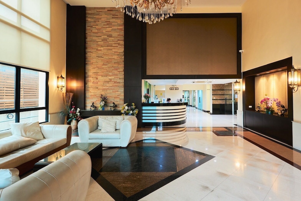 42 Grand Residence
