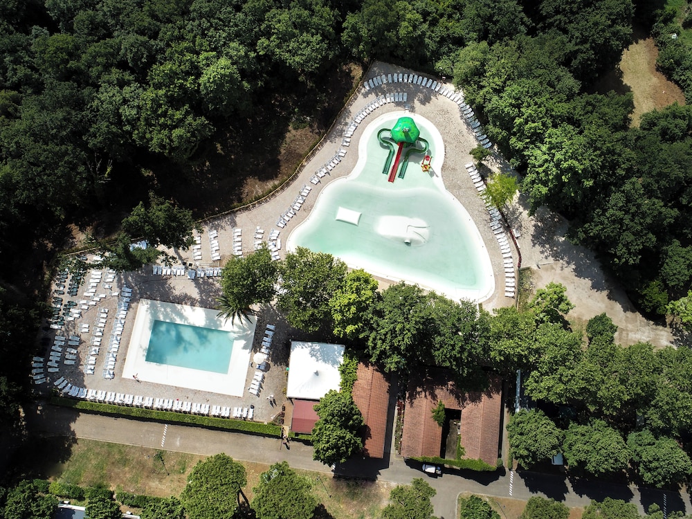 hu I Pini village — hotel in Fiano Romano