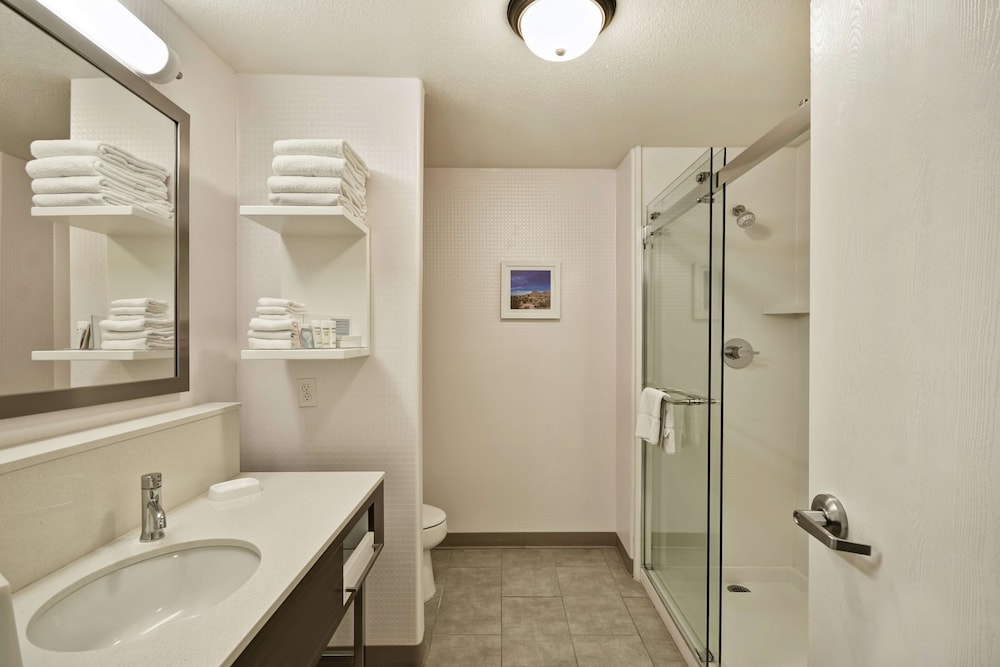 Hampton Inn & Suites Yuma - photo 37