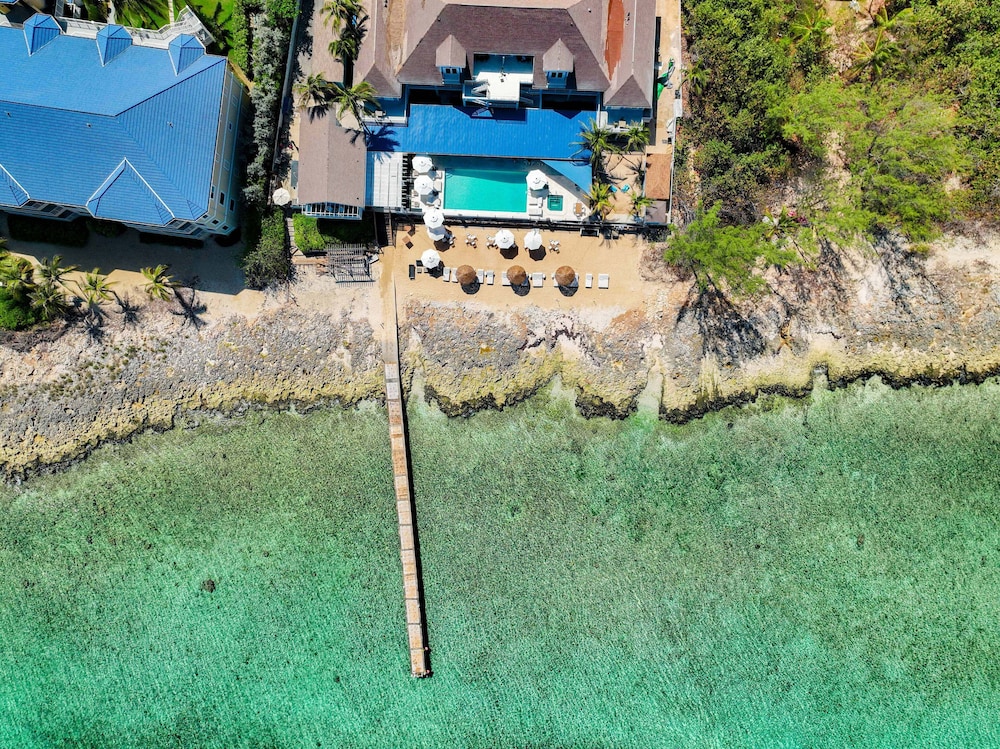 Cobalt Coast Resort in West Bay, Cayman Islands