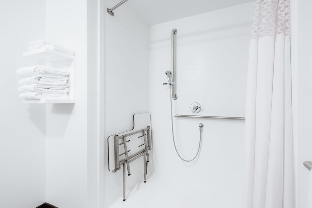 Hampton Inn Meridian - photo 26