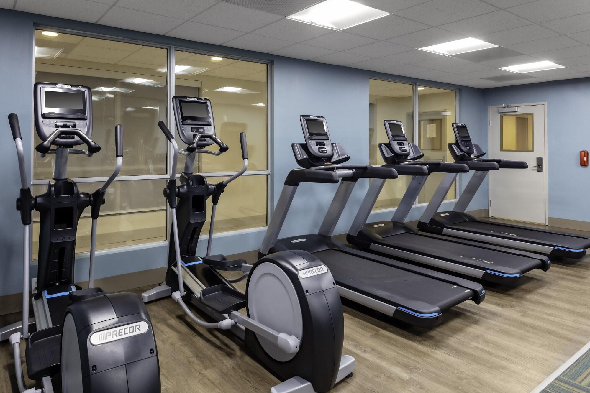 Holiday Inn Express & Suites Wilmington West Medical Park by IHG - photo 4