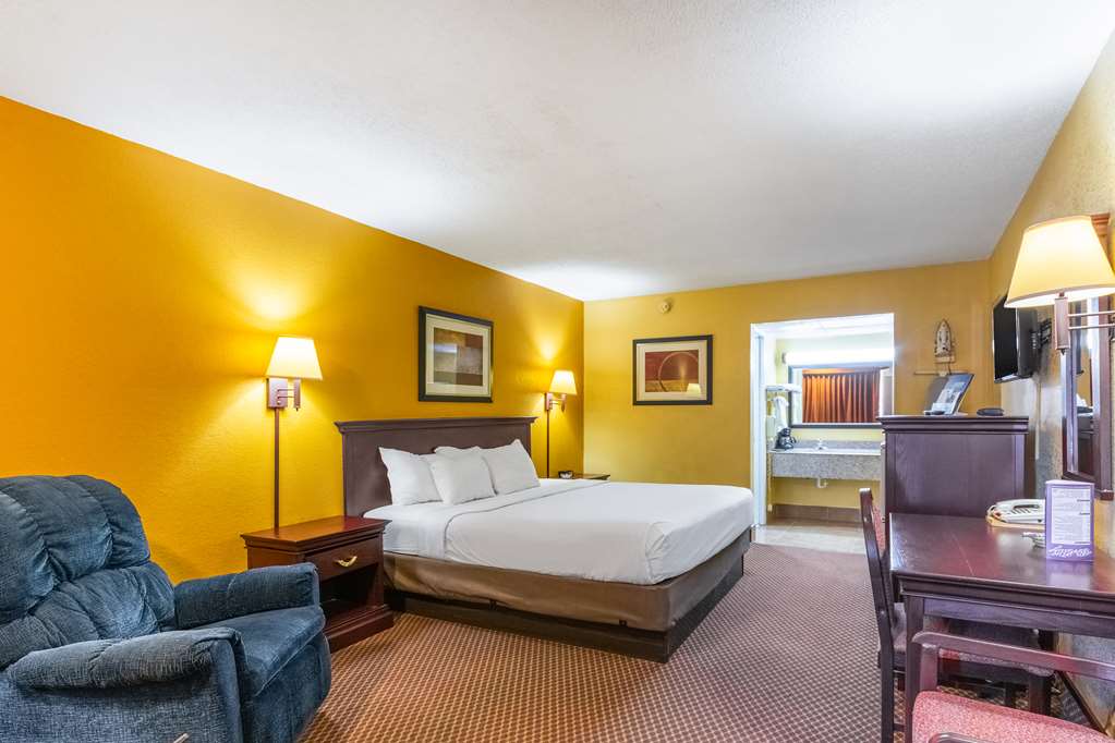 Americas Best Value Inn Elk City - photo 10
