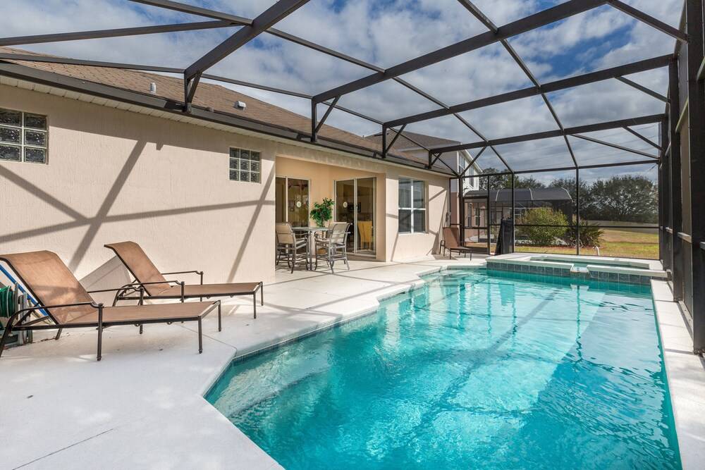 Sunshine Station Spacious 4 bed Windsor Palms resort home that's close to Disney - photo 16