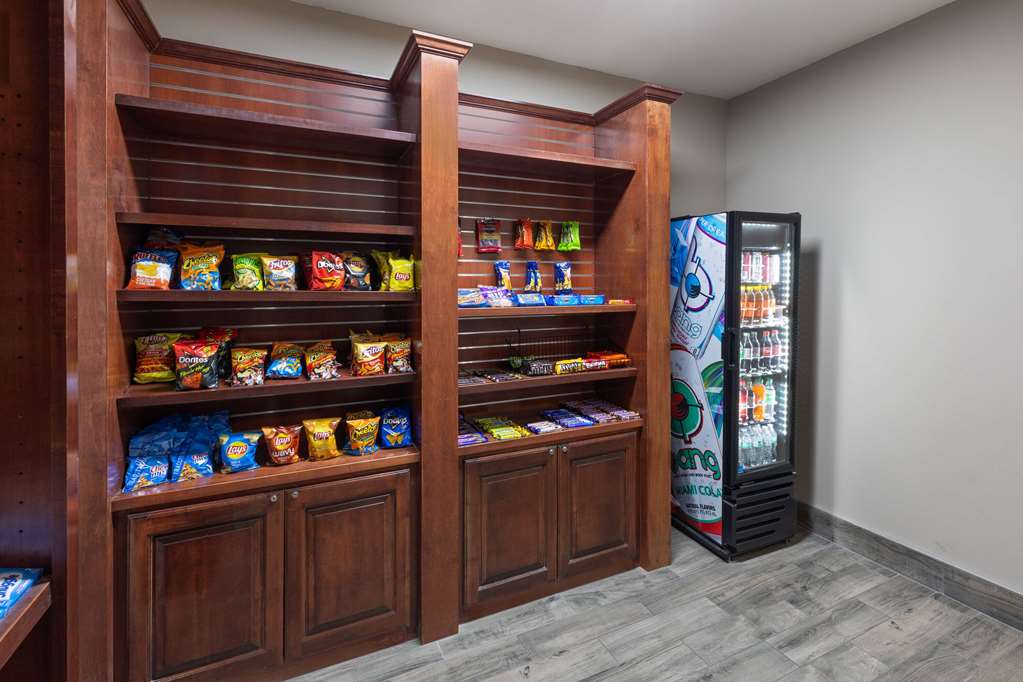 Super 8 by Wyndham Lubbock West - photo 39