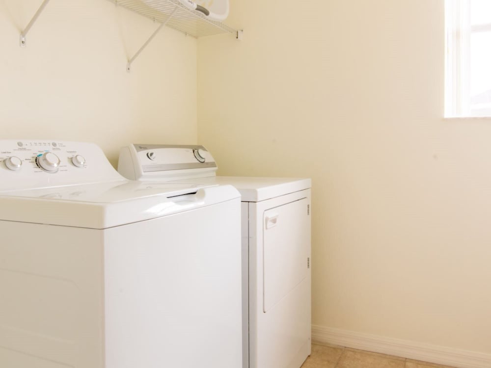 5 Bed 388 - photo 14