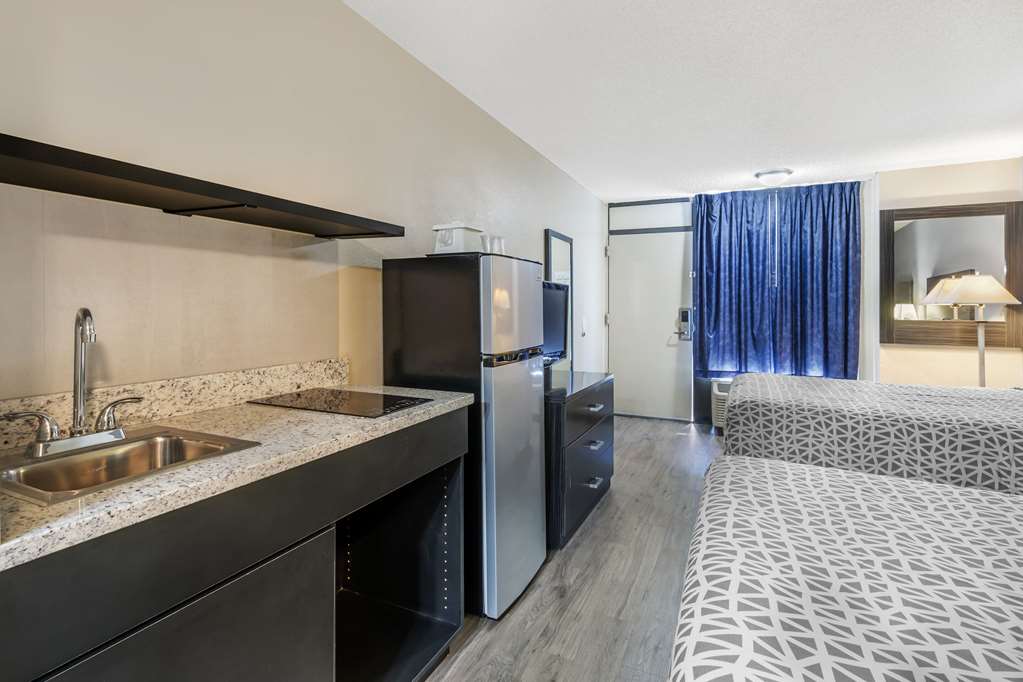 Suburban Studios International Drive - photo 11