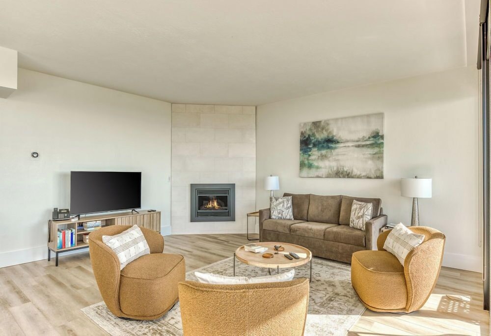 Sand & Sea Resort Condominiums - photo 481