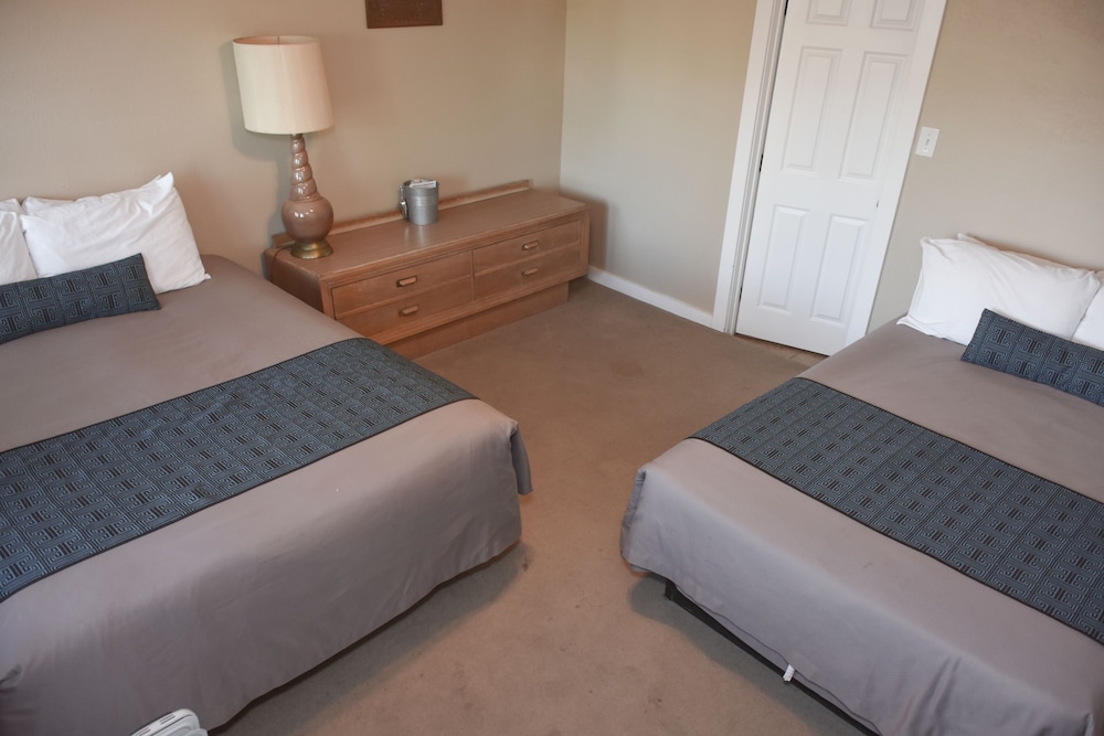Panamint Springs Resort - photo 16