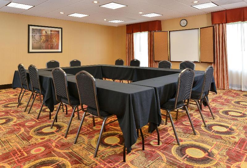 Hampton Inn Ottumwa - photo 110
