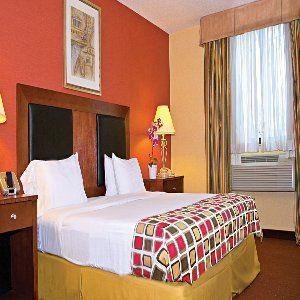 Red Roof Inn Queens - photo 4