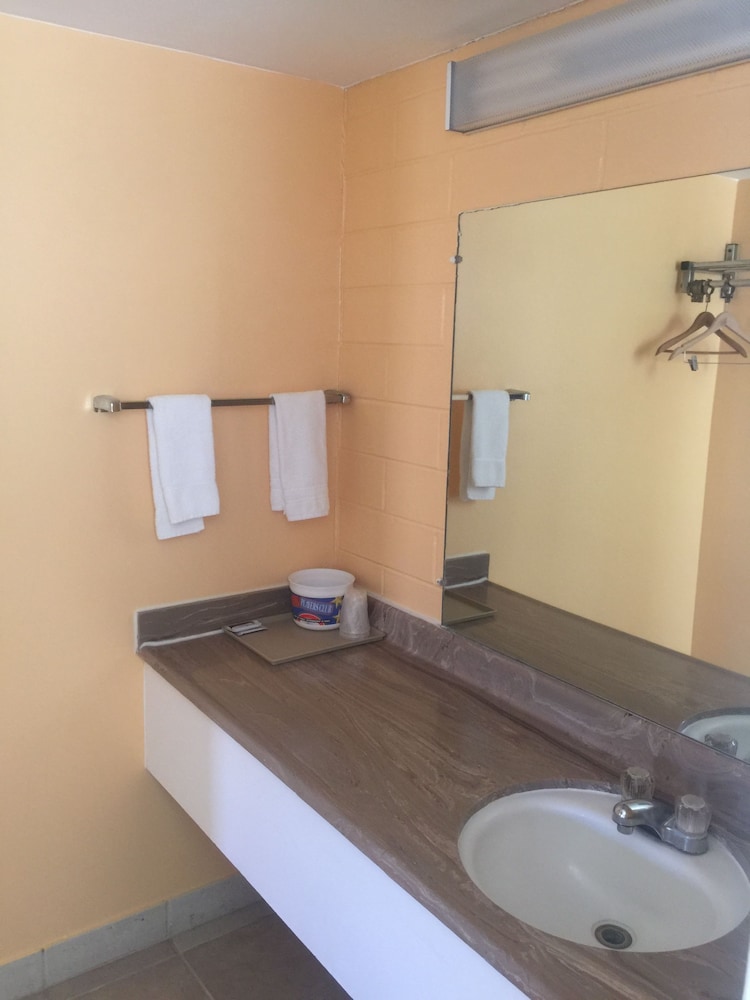 Arizona Inn Kingman - photo 31