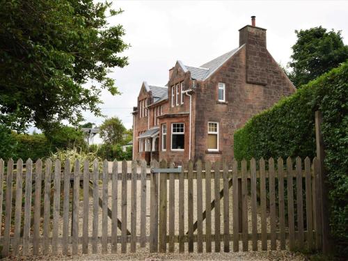5 Bed in Brodick CA016 - last minute hotel in Unknown City