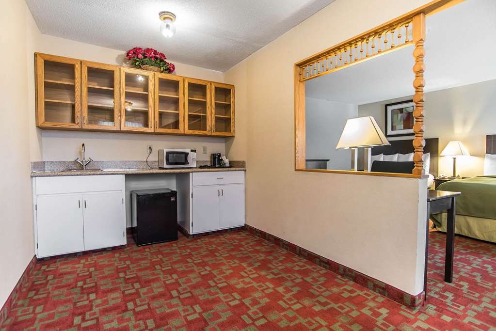 Quality Inn Shelburne Burlington - photo 20