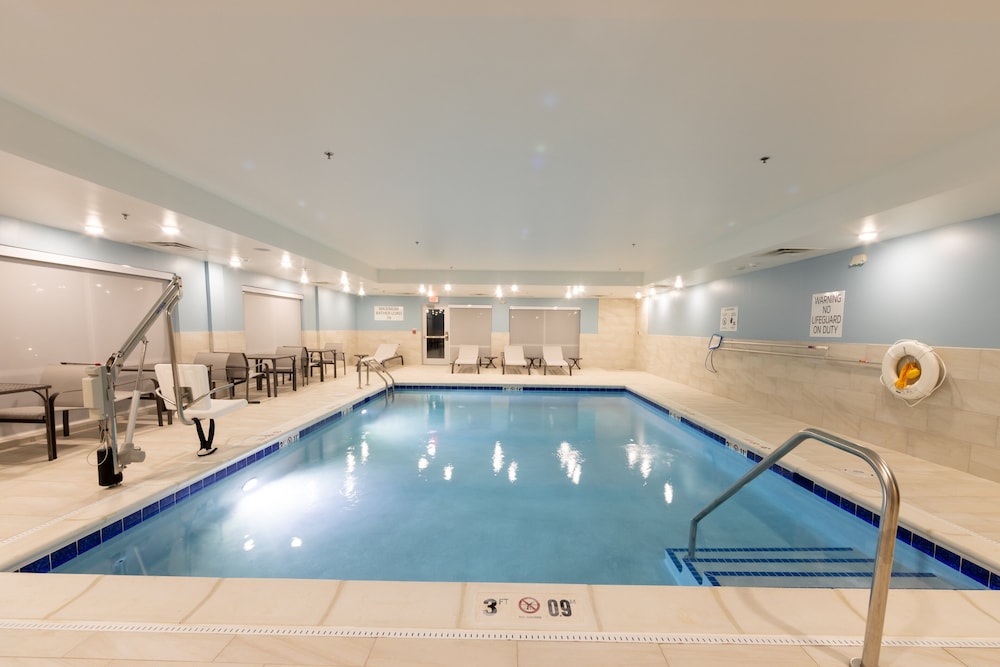 Holiday Inn Express & Suites Harrisonburg University Area by IHG - photo 29