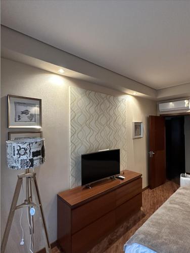 Dreamland Oasis 1st floor Apartment With a Garden by the Sea