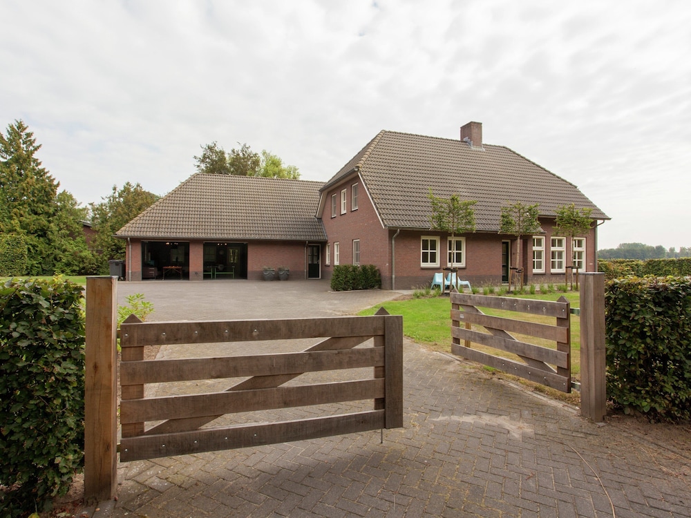 Stylish Holiday Home In Leende With Terrace 17654438 — Leende