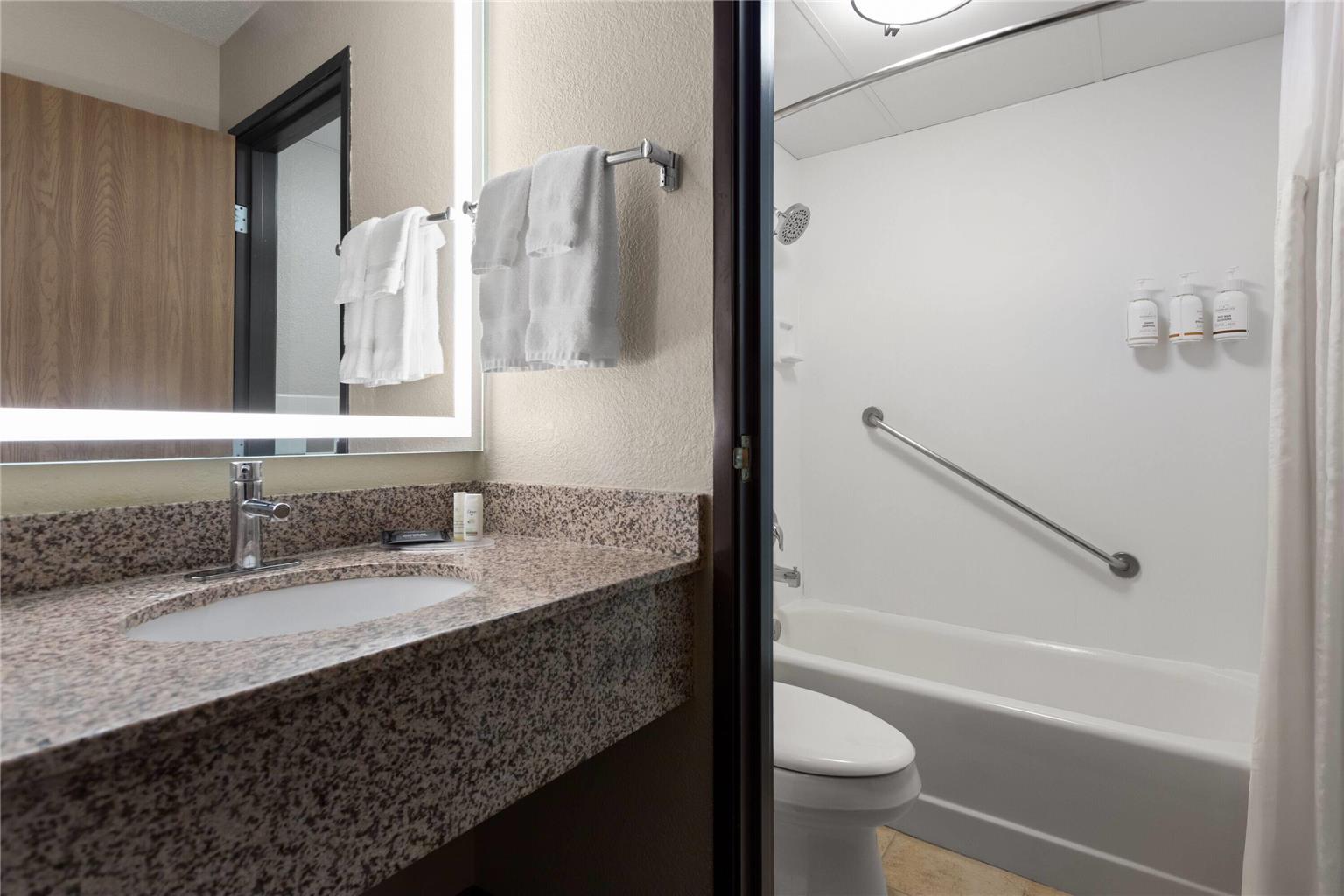 AmericInn by Wyndham Roseau - photo 51
