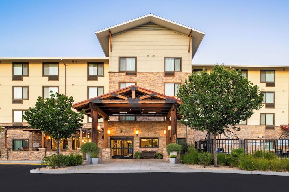 TownePlace Suites by Marriott Lancaster CA - photo 42