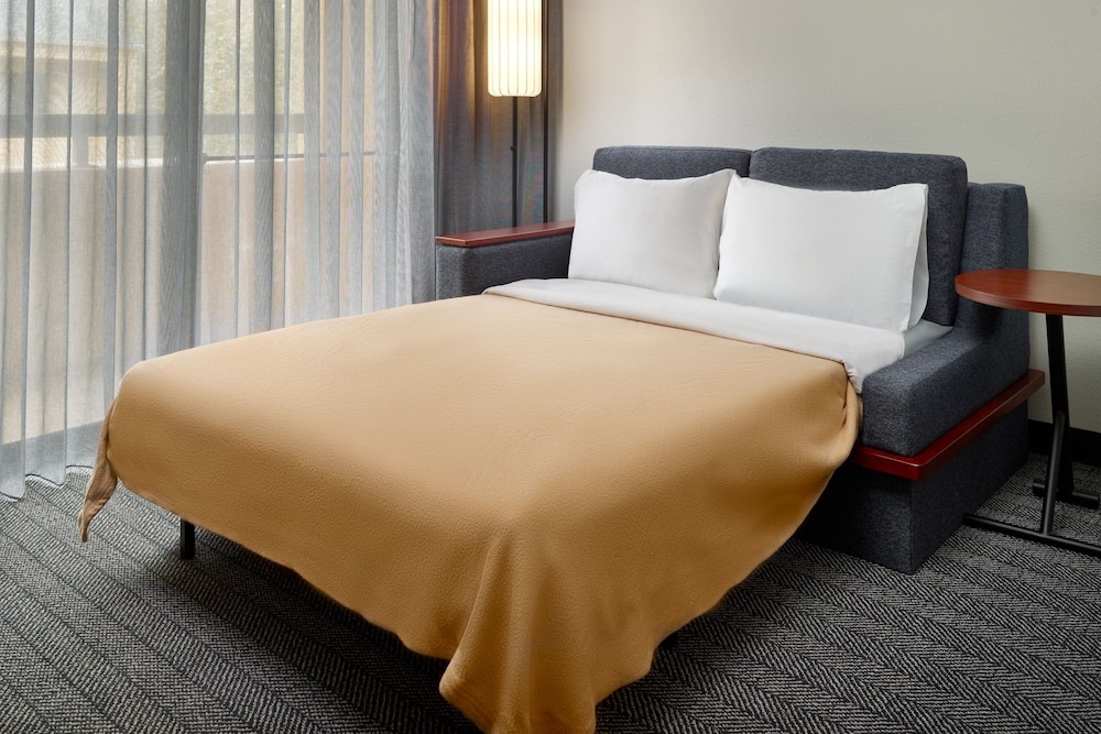 Courtyard by Marriott Charlottesville - photo 5