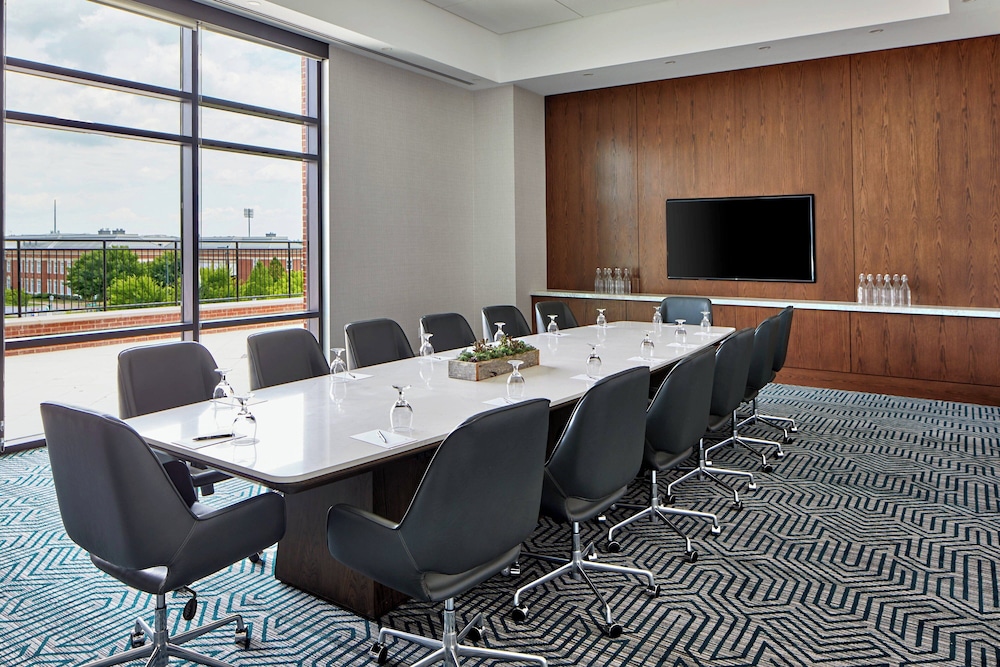 UNC Charlotte Marriott Hotel & Conference Center - photo 45