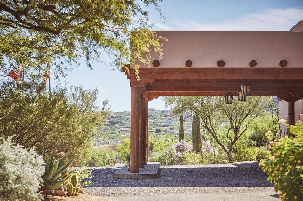 Four Seasons Resort Scottsdale at Troon North - photo 7